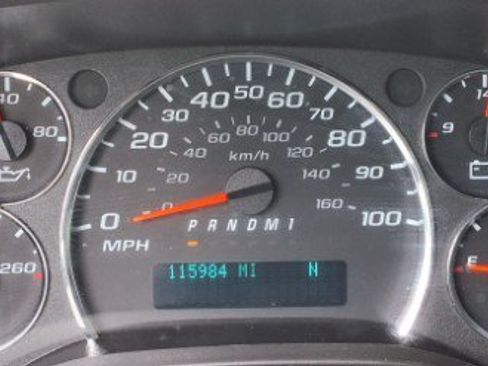 Used 2020 Chevrolet Express 2500 RWD image 13