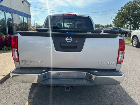 Used 2017 Nissan Frontier SV AWD/4WD image 5