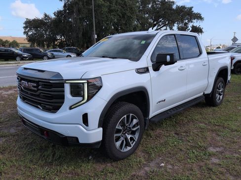 Used 2022 GMC Sierra 1500 AT4 w/ AT4 Premium Package AWD/4WD image 7
