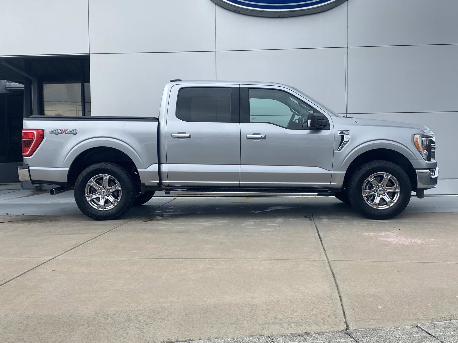 Used 2021 Ford F150 XLT w/ Equipment Group 302A High AWD/4WD image 3