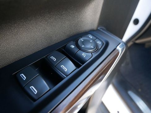 Used 2019 GMC Sierra 1500 SLT AWD/4WD image 21
