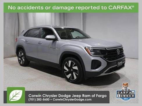 Used 2025 Volkswagen Atlas Cross Sport SE AWD/4WD image 1