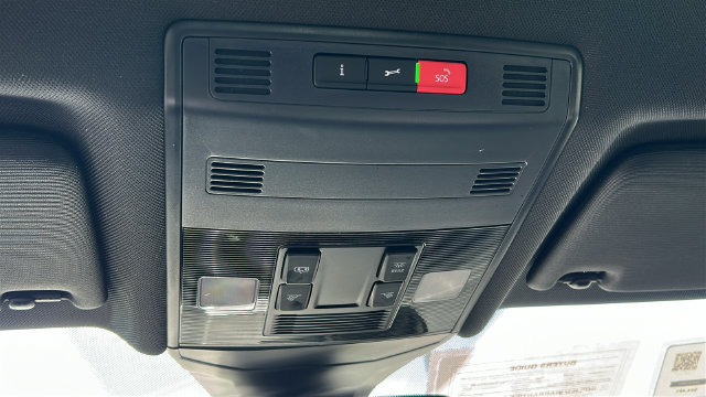 Used 2025 Volkswagen Jetta Sport FWD image 23