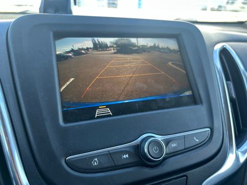 Used 2019 Chevrolet Equinox LT AWD/4WD image 10