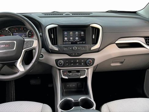Used 2023 GMC Terrain SLE image 6
