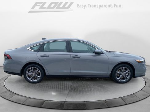 Certified 2025 Honda Accord EX-L image 10