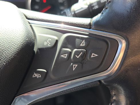 Used 2020 Chevrolet Equinox LT image 25