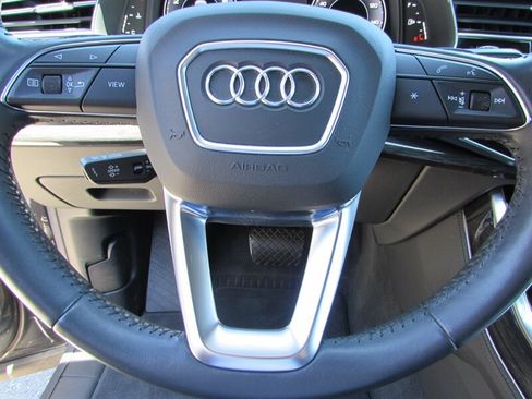 Used 2019 Audi Q8 Prestige AWD/4WD image 26