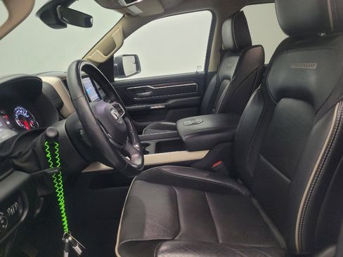 Used 2020 RAM 1500 Laramie RWD image 17
