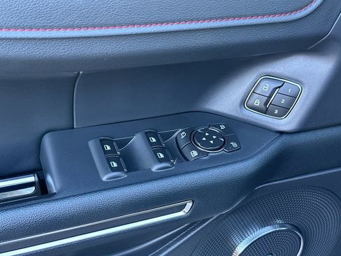 Used 2024 Ford Expedition Max Limited image 12