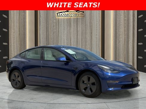 Used 2021 Tesla Model 3 Standard Range Plus RWD image 1