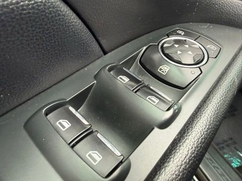 Used 2016 Ford Explorer XLT w/ Equipment Group 202A image 12