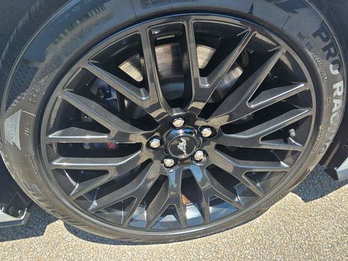 Used 2019 Ford Mustang GT w/ GT Performance Package RWD image 14