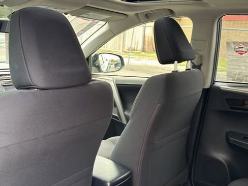 Used 2013 Toyota RAV4 XLE AWD/4WD image 22