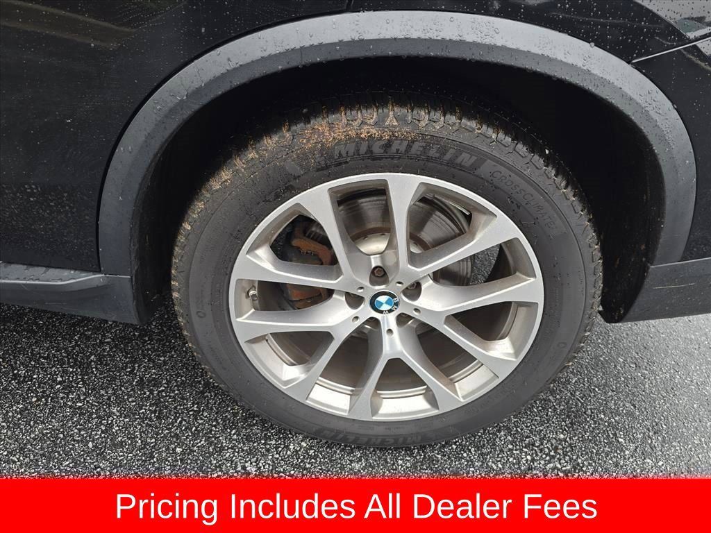 Used 2022 BMW X5 xDrive40i w/ Premium Package AWD/4WD image 12