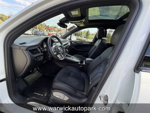 Used 2017 Porsche Macan S image 5