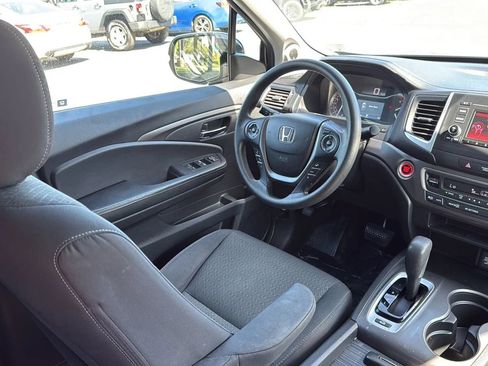 Used 2018 Honda Ridgeline Sport image 12