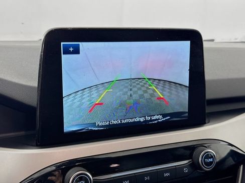 Used 2022 Ford Escape SE FWD image 13