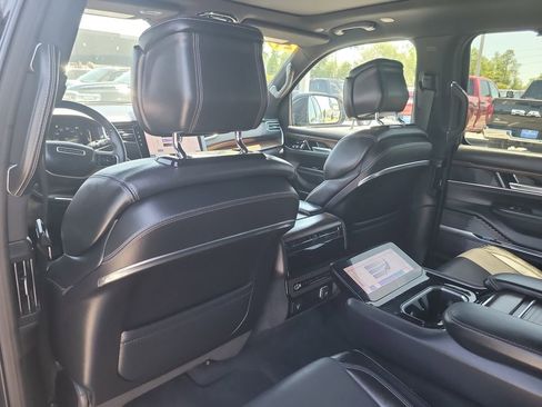 Certified 2024 Jeep Grand Wagoneer L 4WD image 13