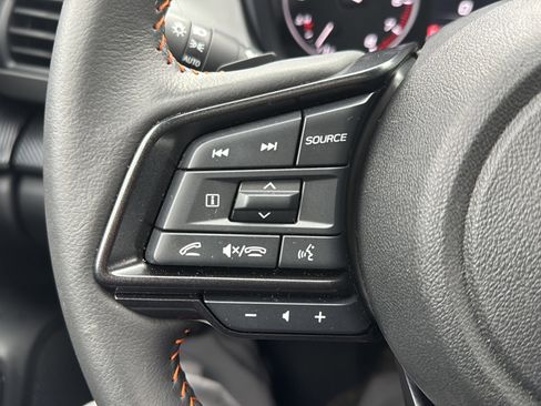 Certified 2025 Subaru Crosstrek 2.5i Limited image 32