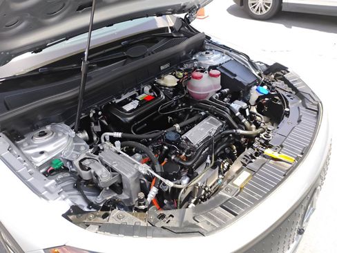 Used 2024 Mercedes-Benz EQB 300 4MATIC image 22
