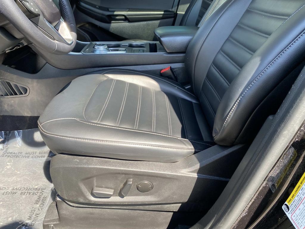 Certified 2023 Ford Edge SEL w/ Convenience Package AWD/4WD image 31