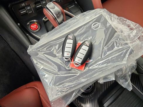 Used 2020 Nissan GT-R Premium w/ Premium Interior Package AWD/4WD image 35