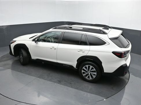 Used 2024 Subaru Outback Premium image 36