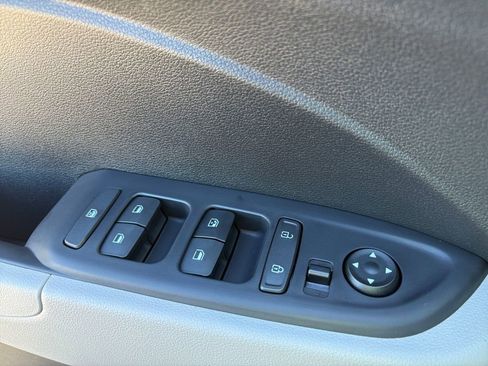 New 2026 Hyundai Venue SEL image 16