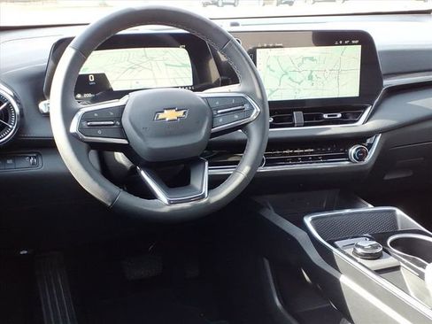 New 2026 Chevrolet Equinox LT FWD image 6