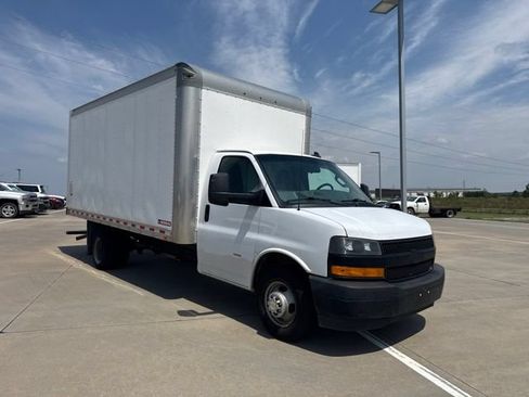 Used 2020 Chevrolet Express 3500 Extended w/ Power Convenience Package RWD image 1