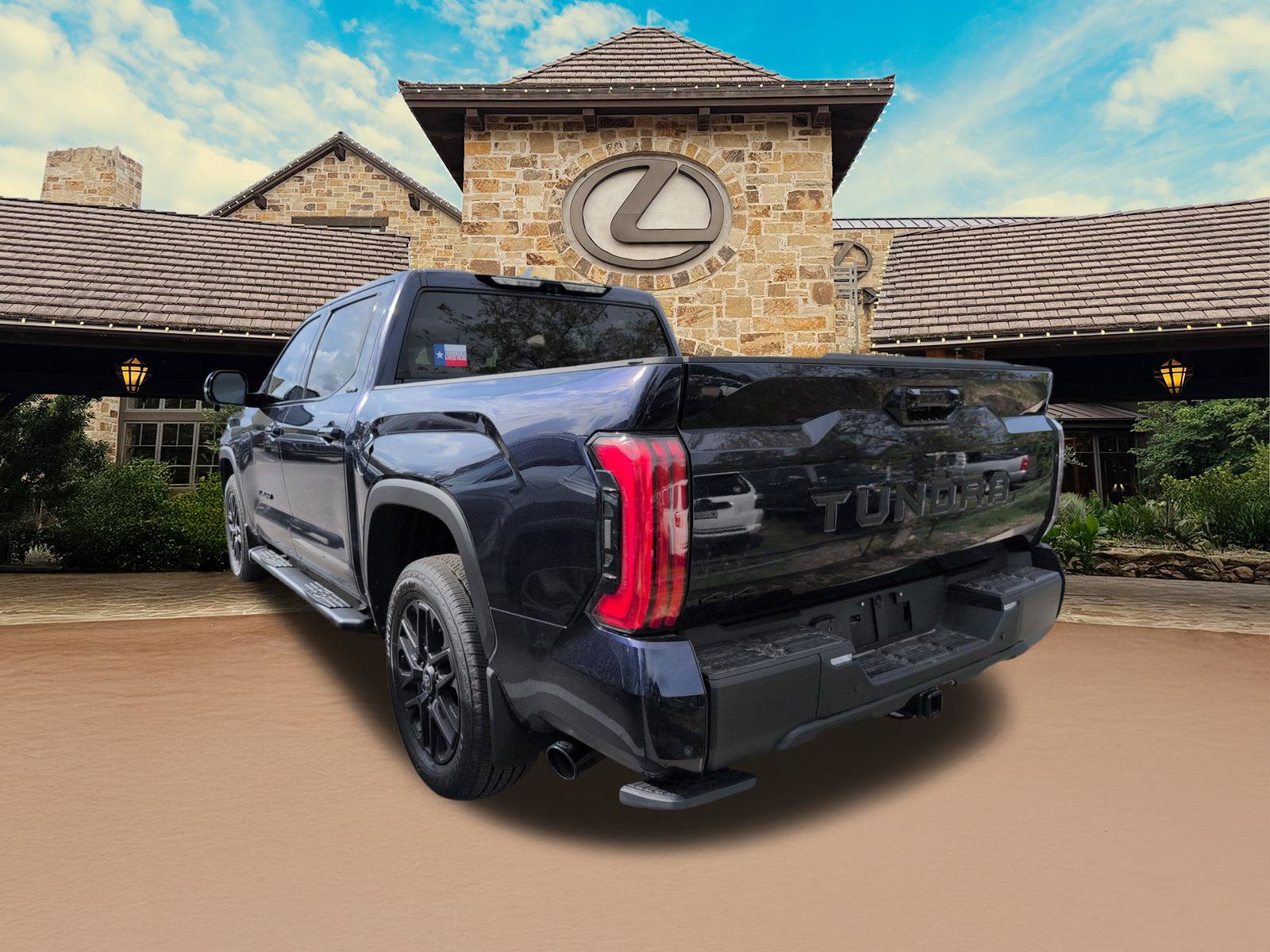 Used 2026 Toyota Tundra Limited AWD/4WD image 4
