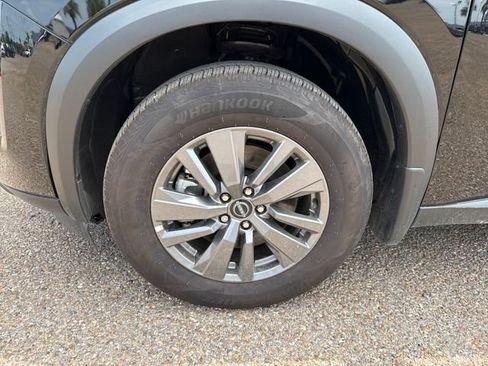 Certified 2026 Nissan Pathfinder S FWD image 25