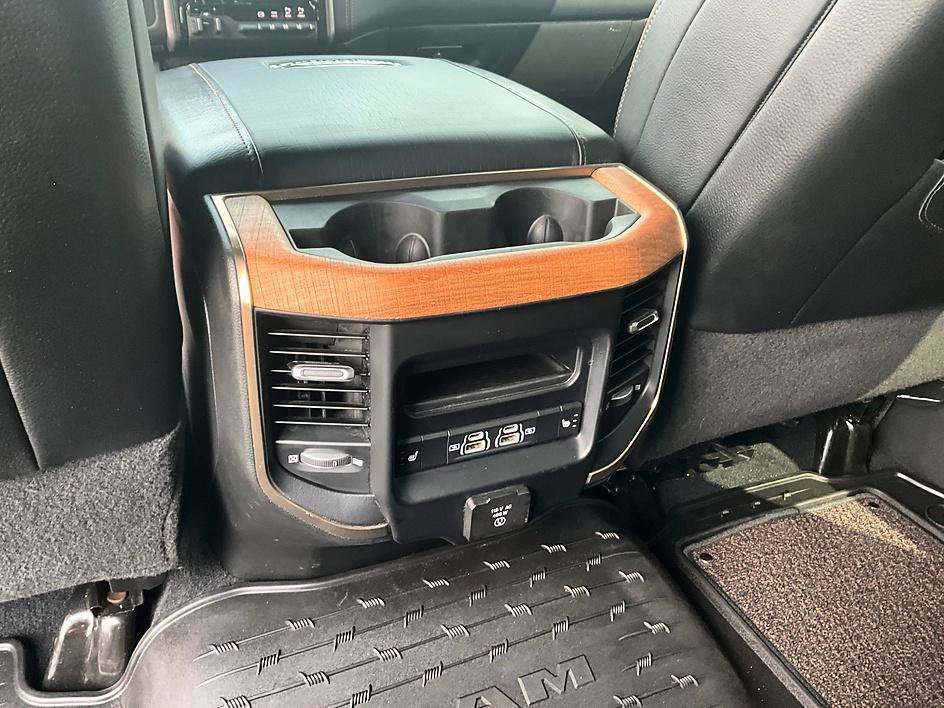 Used 2023 RAM 3500 Limited AWD/4WD image 32