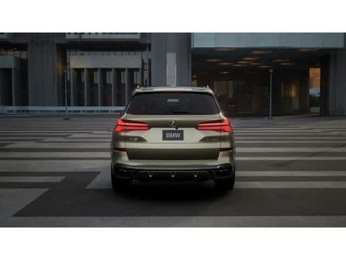New 2026 BMW X5 xDrive40i w/ M Sport Package AWD/4WD image 5