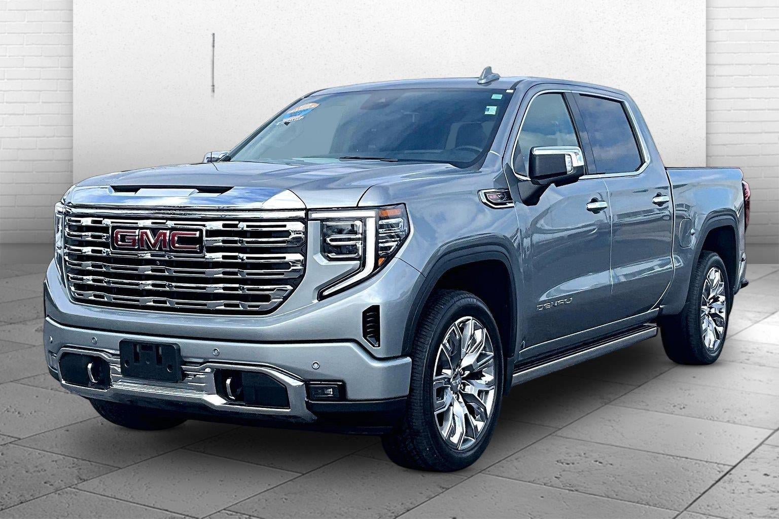 Used 2025 GMC Sierra 1500 Denali AWD/4WD image 13