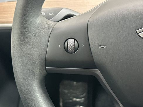 Used 2023 Tesla Model 3 Standard Range RWD image 29