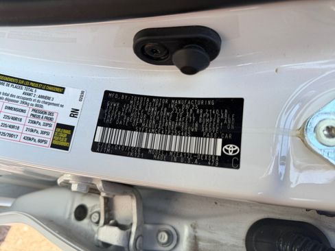 Used 2026 Toyota Corolla SE FWD image 25