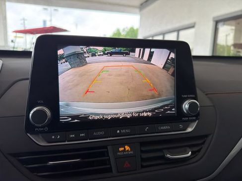Used 2020 Nissan Altima 2.5 SR FWD image 36