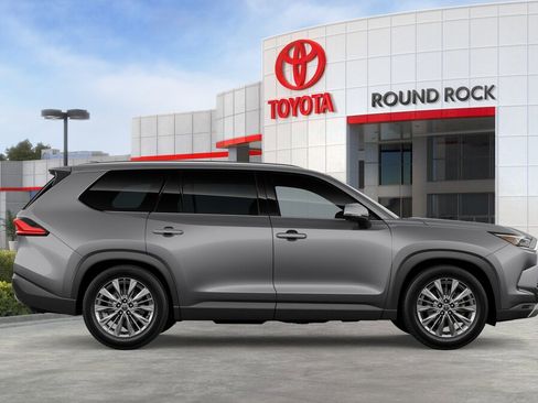 New 2026 Toyota Grand Highlander Platinum image 12