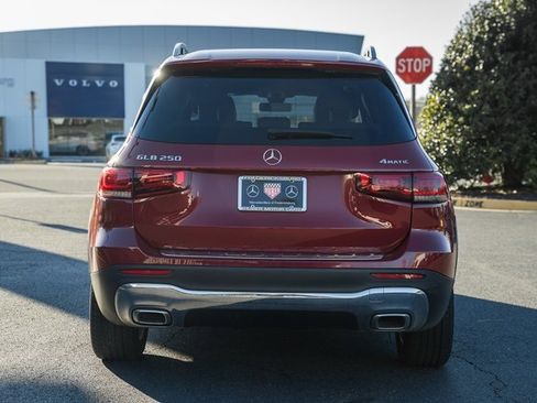 Used 2021 Mercedes-Benz GLB 250 GLB 250 w/ Premium Package image 6