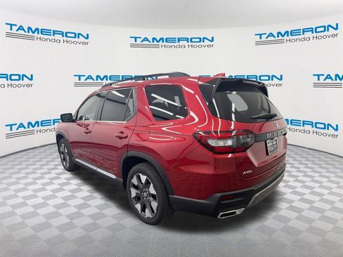 New 2026 Honda Pilot Touring image 3