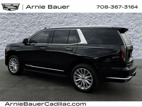 Used 2023 Cadillac Escalade Premium Luxury AWD/4WD image 8