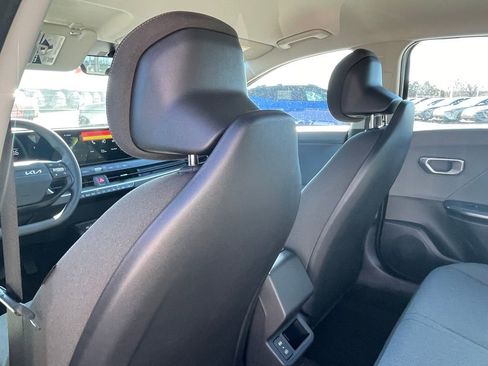 New 2026 Kia K4 LXS image 24