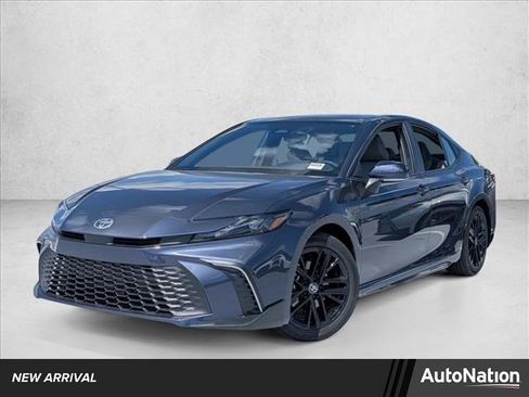 New 2026 Toyota Camry SE image 1