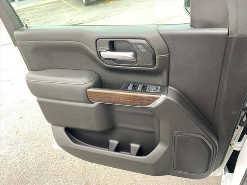 Used 2022 GMC Sierra 1500 Elevation w/ LPO, Elevation Black Package AWD/4WD image 21