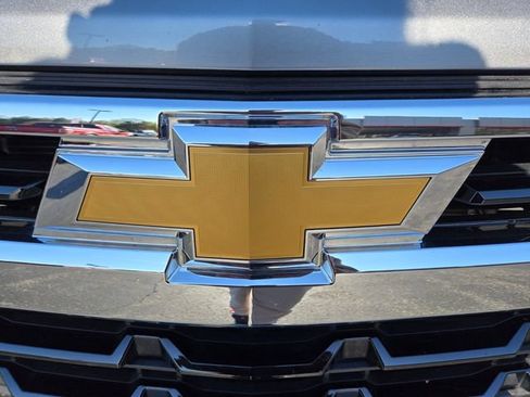 Used 2025 Chevrolet Silverado 1500 LT AWD/4WD image 26
