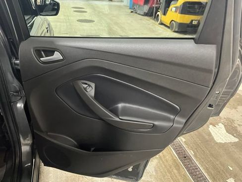 Certified 2019 Ford Escape SE AWD/4WD image 32