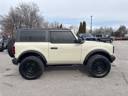 New 2025 Ford Bronco Base image 10