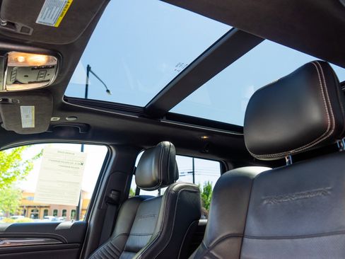Used 2018 Jeep Grand Cherokee Trackhawk image 28